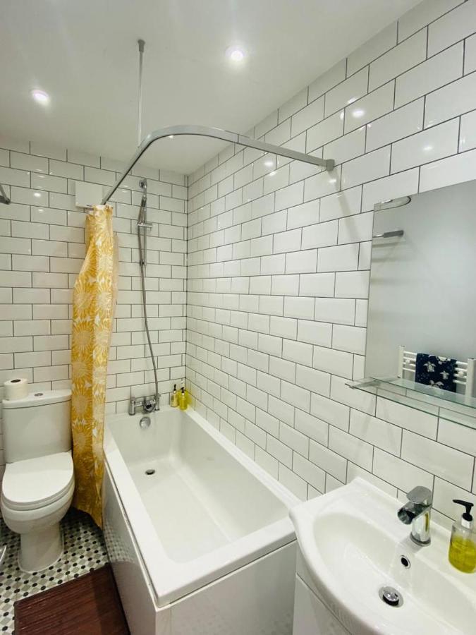 Unique Sea View Apartment Hastings Bagian luar foto